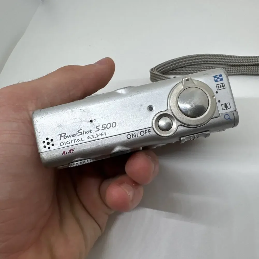 Canon Power Shot Digital ELPH S500 / 5.0MP Digital Camera Tested Works